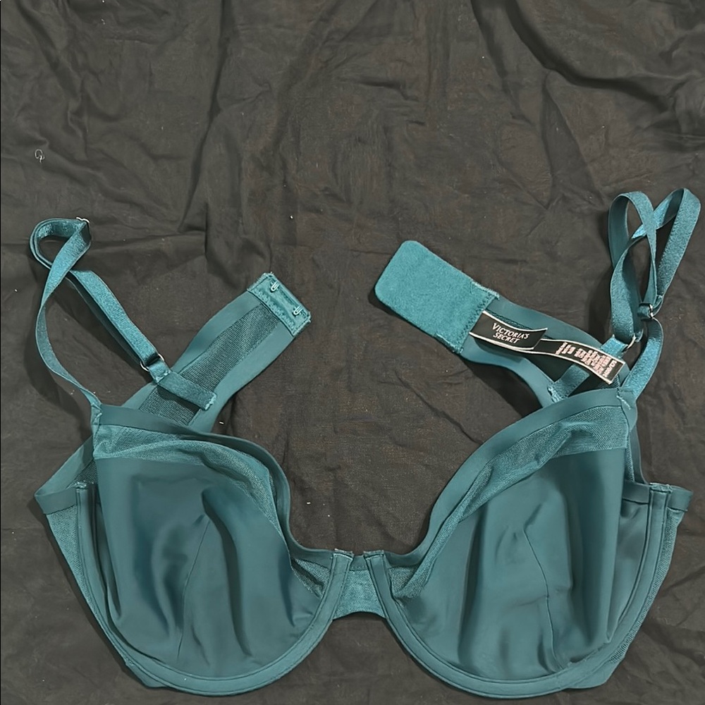 Victoria's Secret Blue Underwire Bra with Molded Cups